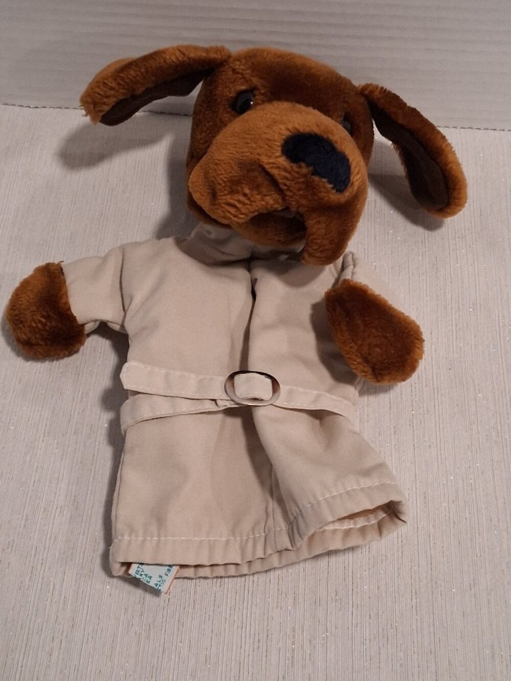 Vintage Dakin McGruff the Crime Dog Puppet Plush Detective 11" Trench Coat 1985